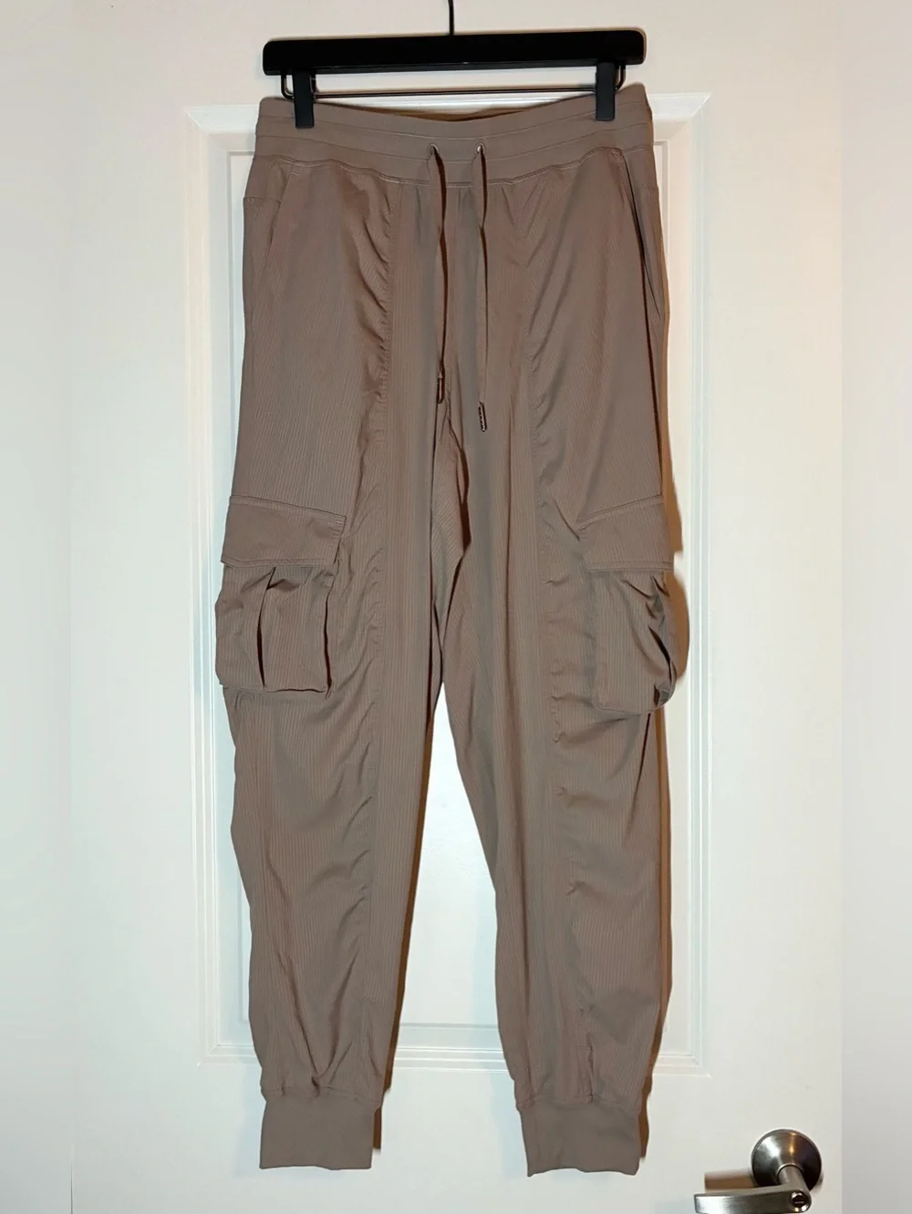 Lululemon Dance Studio Relaxed-Fit Mid-Rise Cargo Jogger in Taupetastic Small